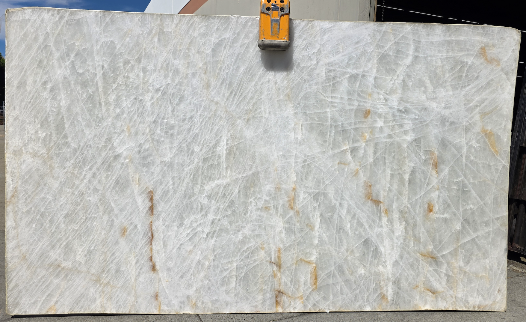 Lot#: 230611 / Size: 79" x 135" / Finish: Polished
