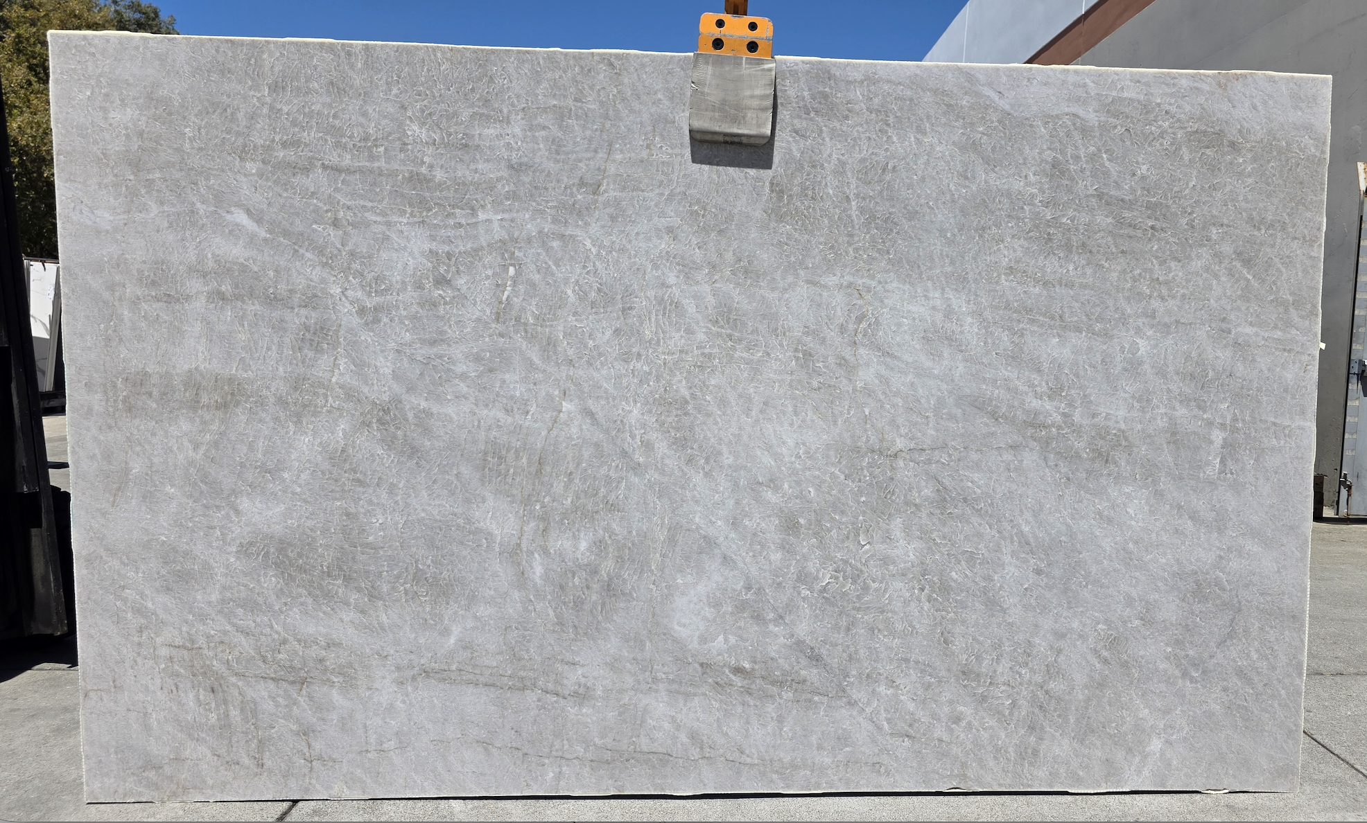Lot# 231921 / Size: 77" x 129" / Finish: Honed