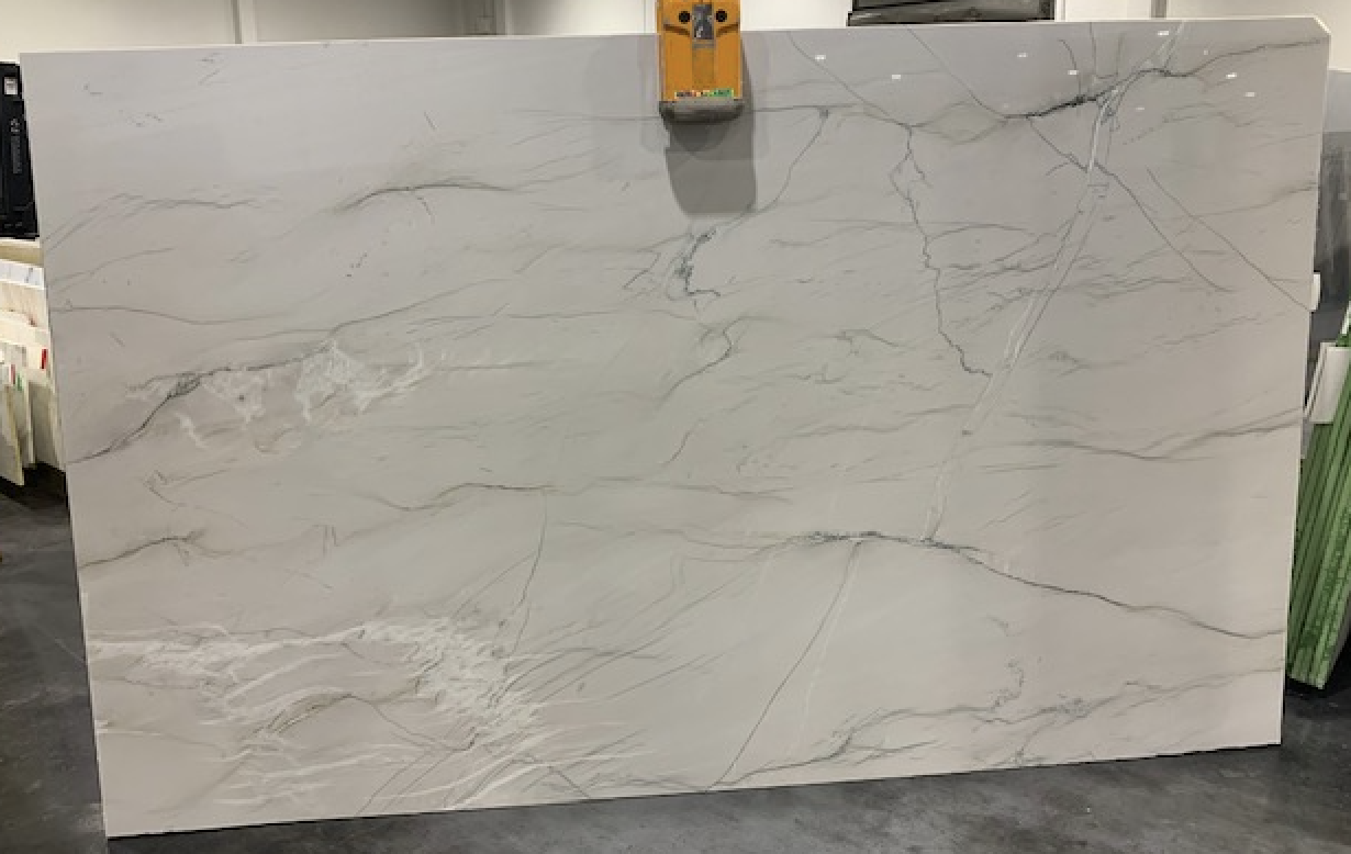 Lot #231462 / Size: 81" x 130" / Finish: Polished