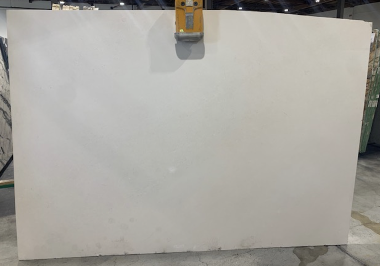 Lot#: 231093 / Size: 74" x 106" / Finish: Honed