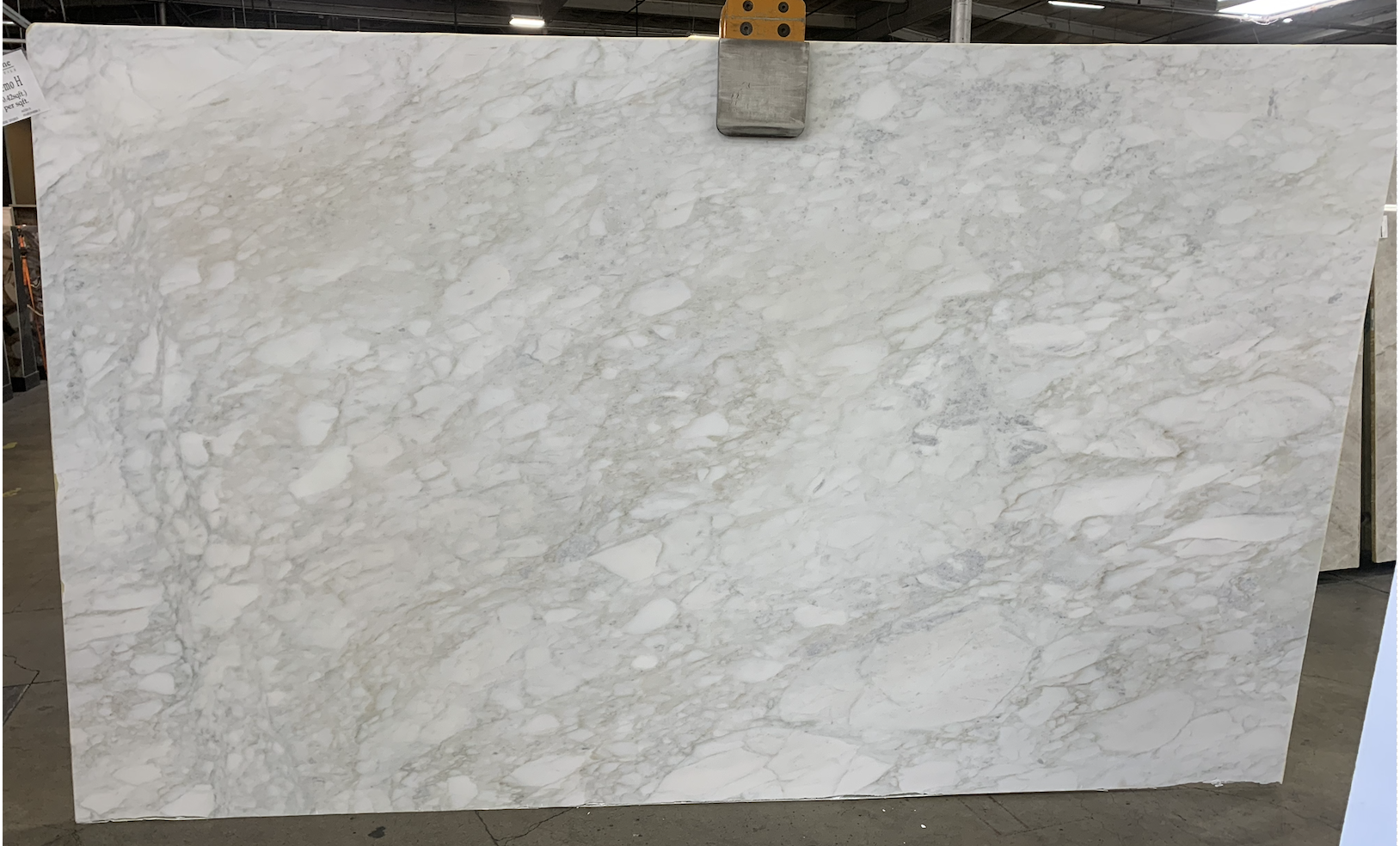 Lot#: 231815 / Size: 78" x 131" / Finish: Honed