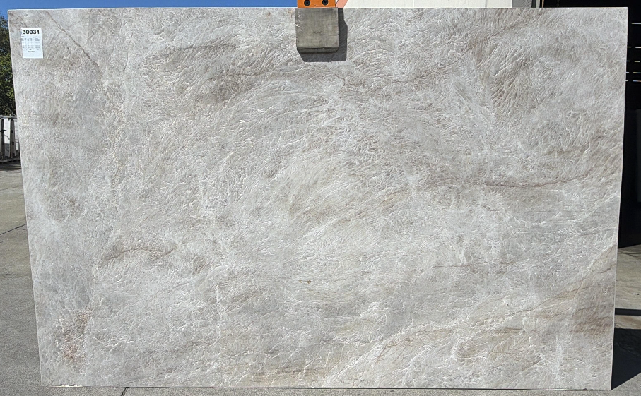 Lot# 230771 / Size: 78" x 122" / Finish: Leathered