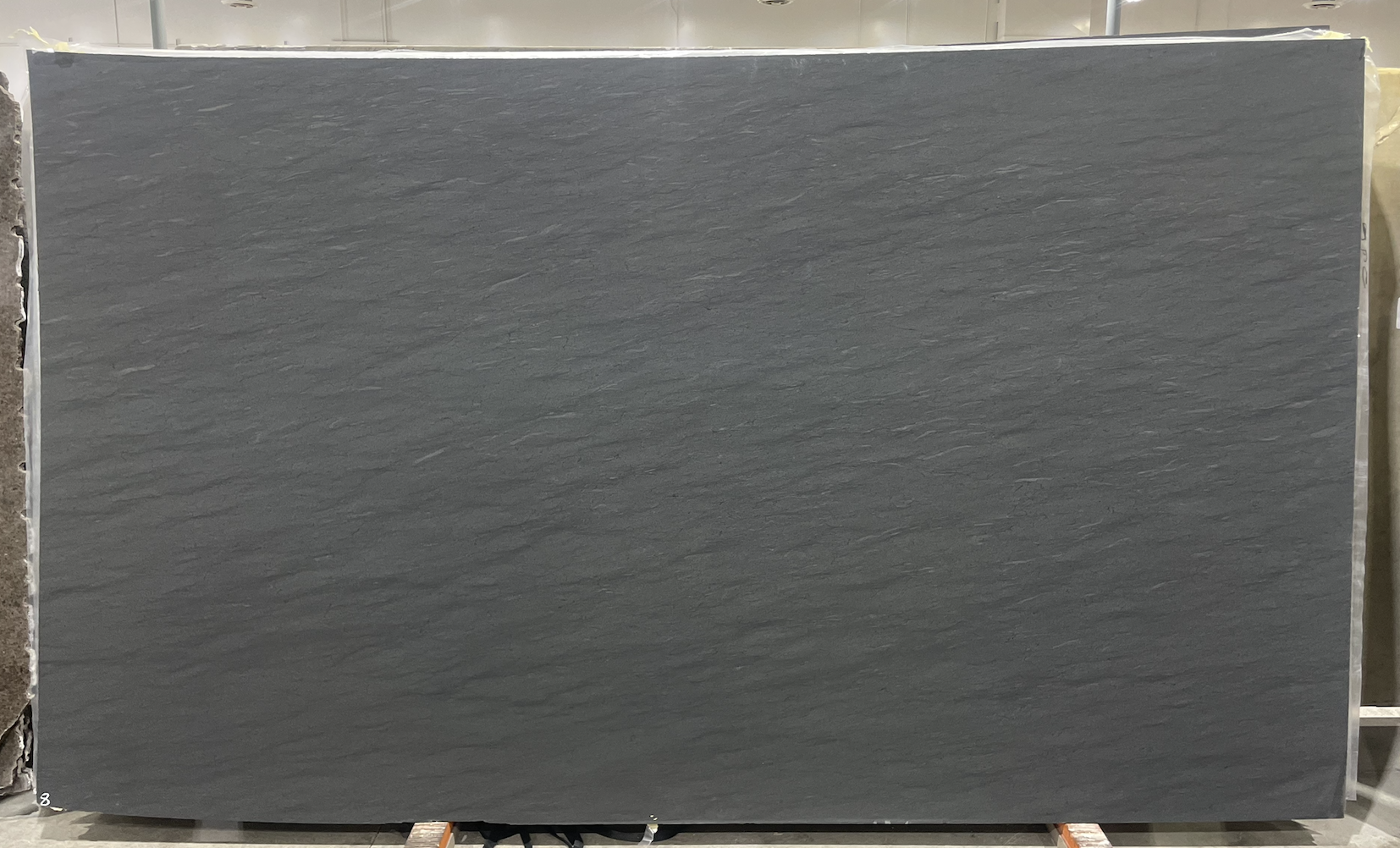 Lot#: 232001 / Size: 78" x 132" / Finish: Honed