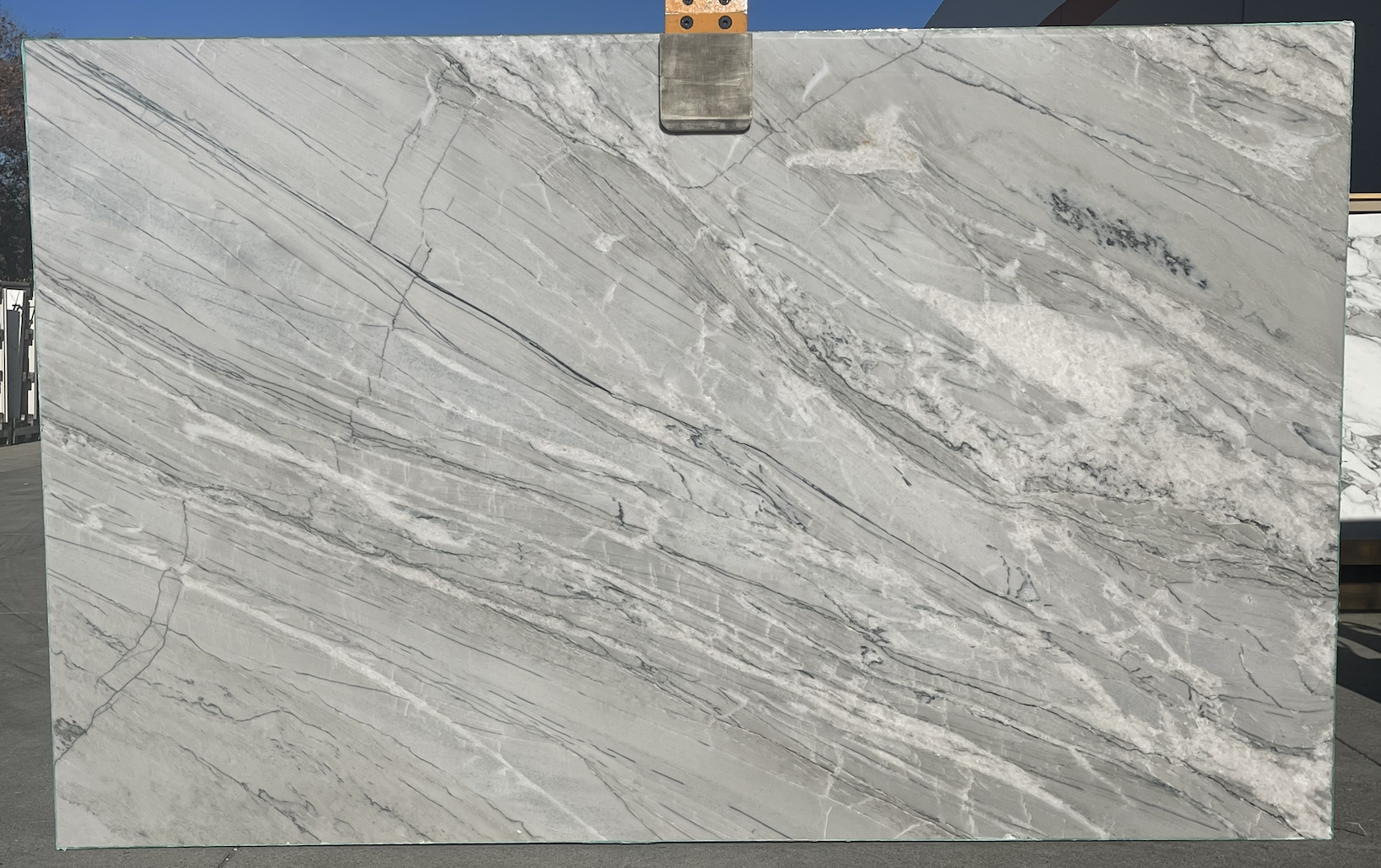 Lot#: 229640 / Size: 75" x 121" / Finish: Polished