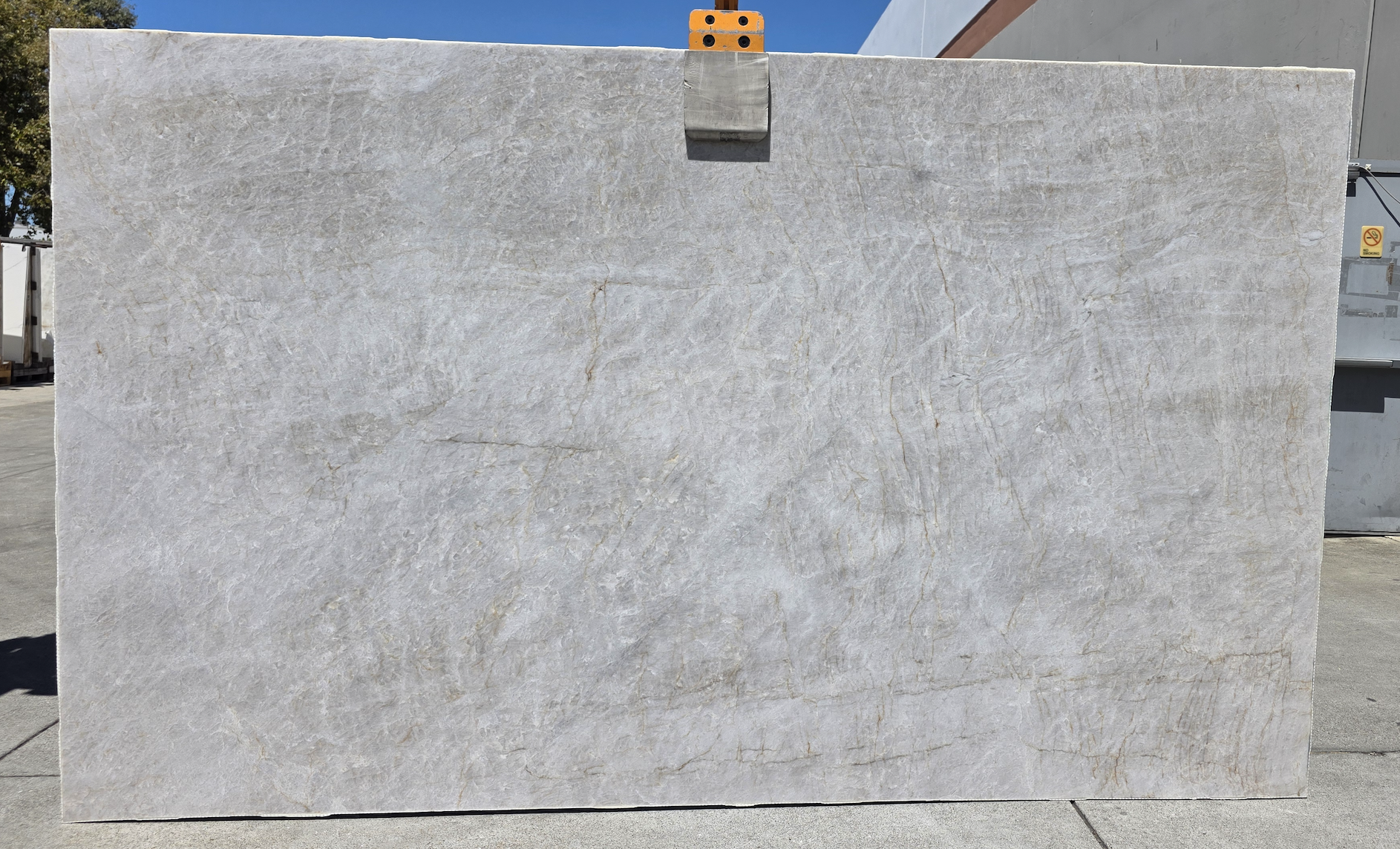 Lot# 231922 / Size: 78" x 130" / Finish: Honed