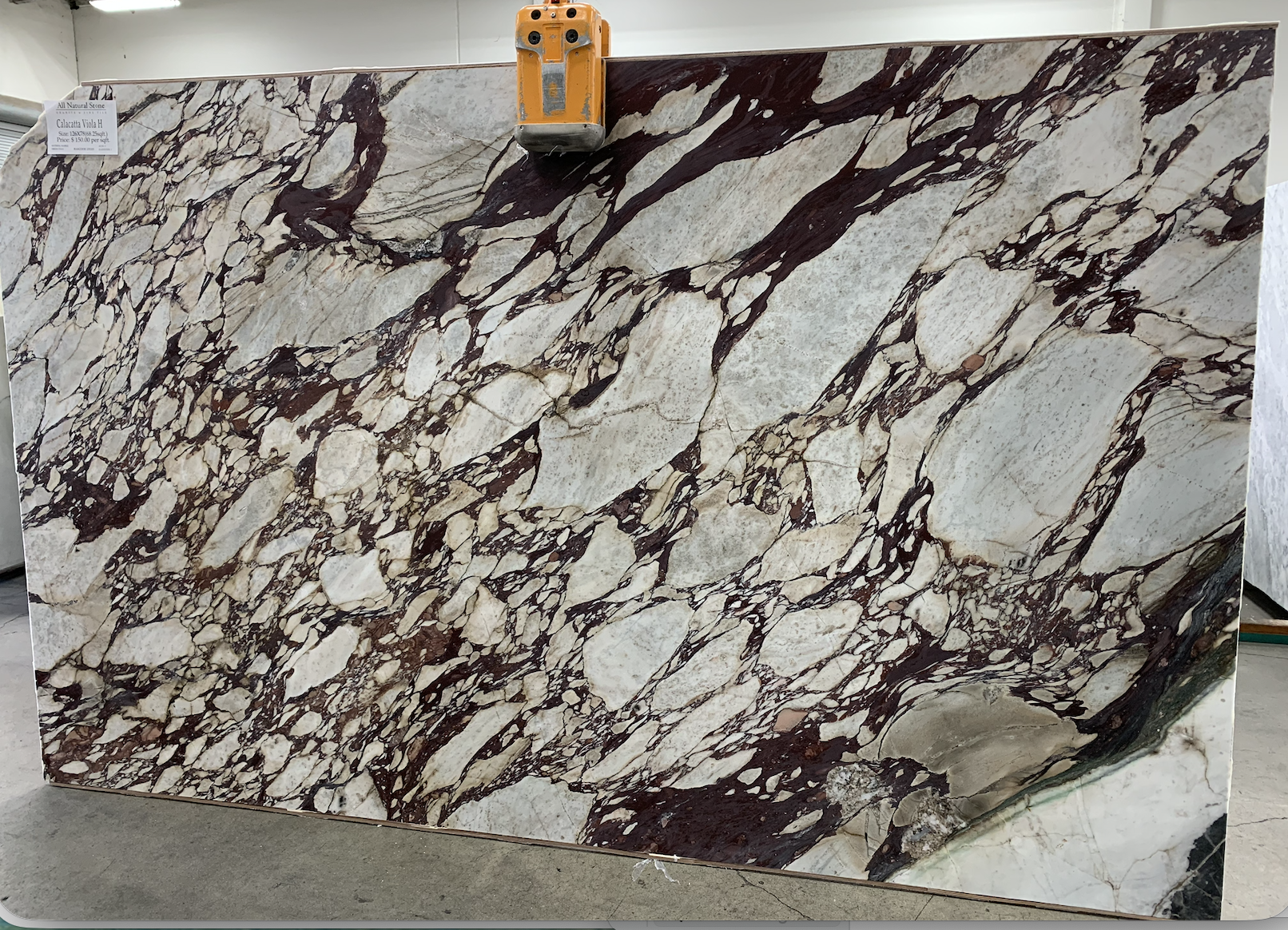 Lot#: 231253 / Size: 78" x 126" / Finish: Honed