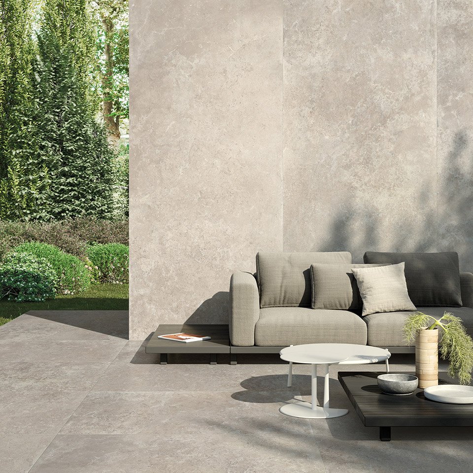 Cerdomus_Croatia_Grigio_Outdoor_Zoom_960x960.jpg