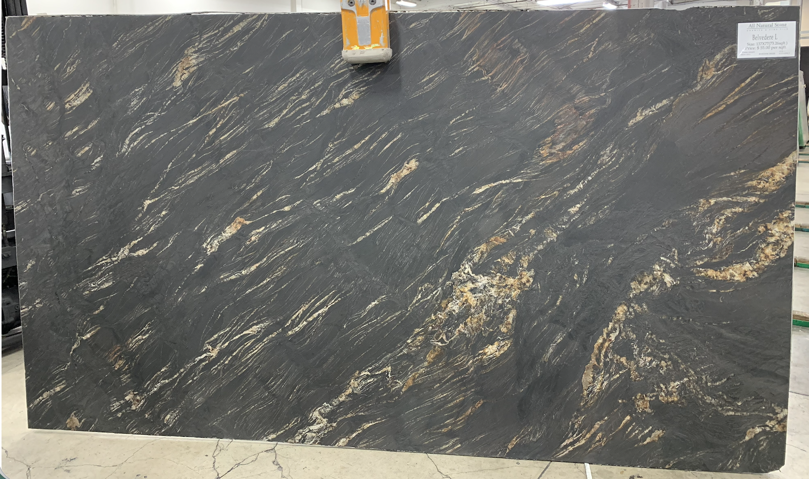 Lot#: 231322 / Size: 77" x 137" / Finish: Leathered