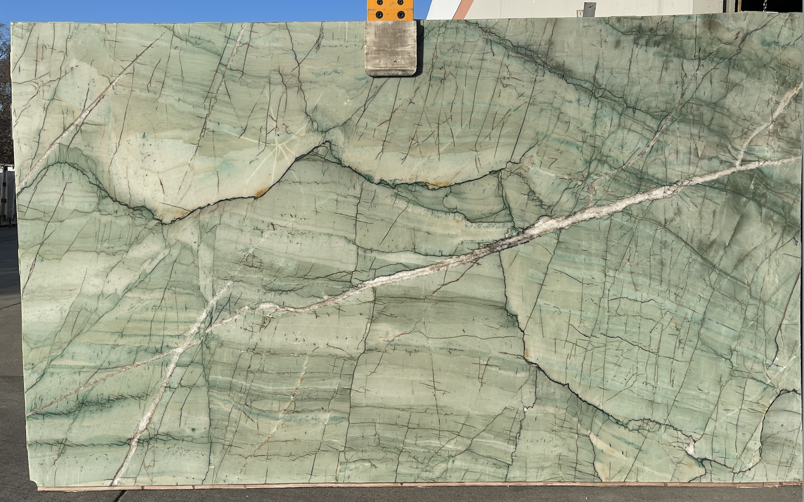 Lot#: 229912 / Size: 76" x 127" / Finish: Polished