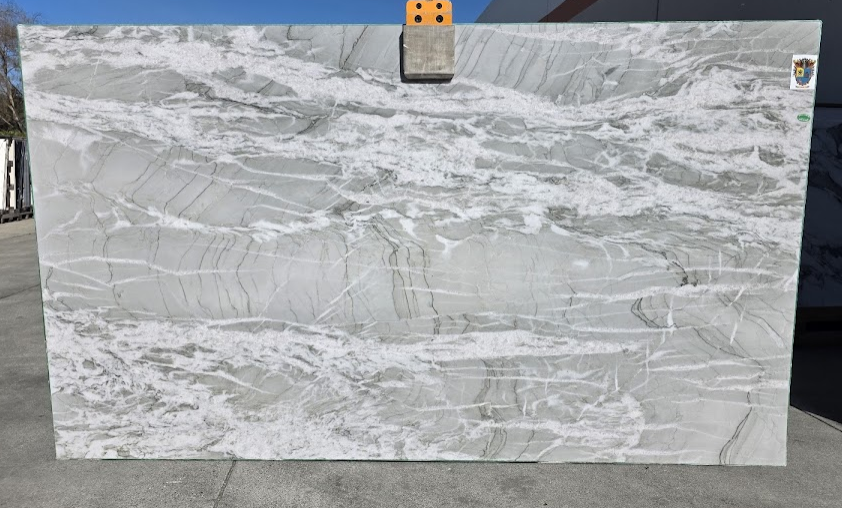 Lot#: 230824 / Size: 76" x 130" / Finish: Polished