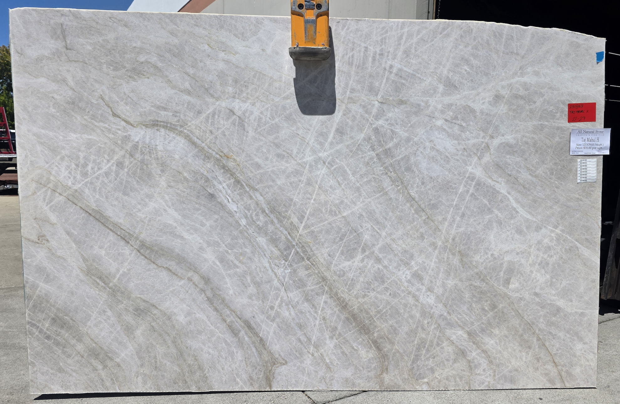 Lot# 231863 / Size: 78" x 121" / Finish: Honed