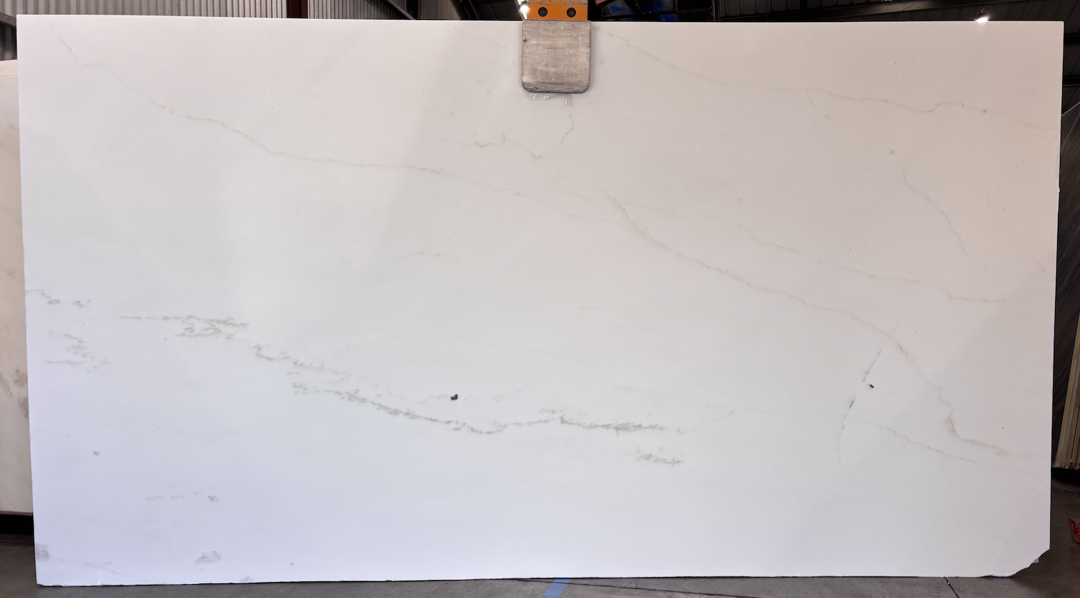 Lot#: 229312 / Size: 70" x 129" / Finish: Honed