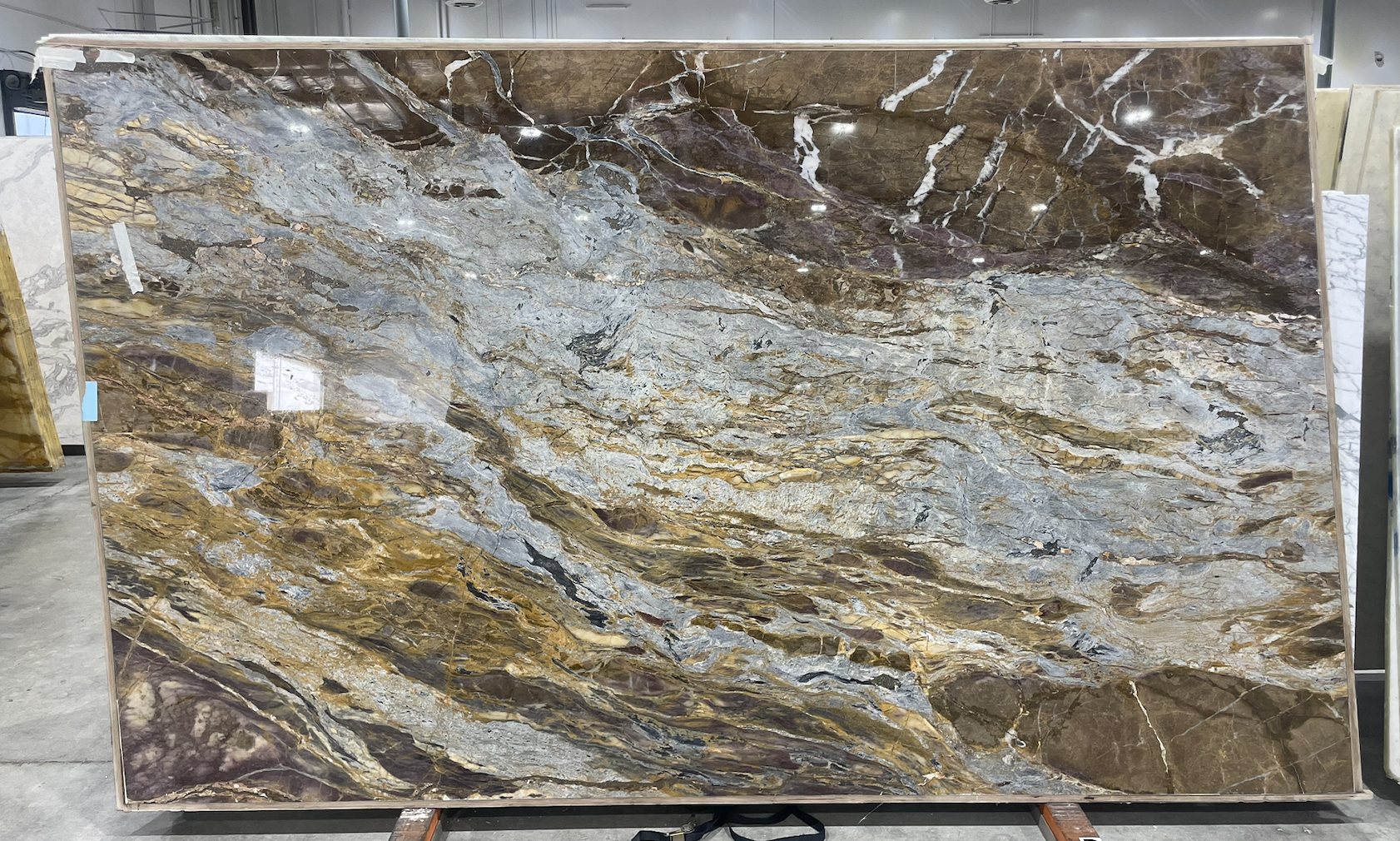 Lot#: 231830 / Size: 77" x 128" / Finish: Polished