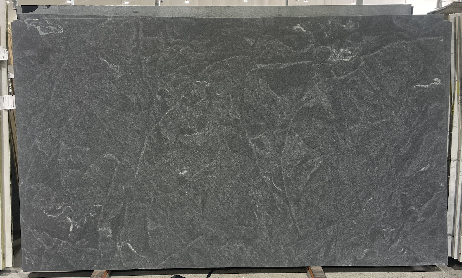 Lot#: 231 / Size: 74" x 126" / Finish: Honed