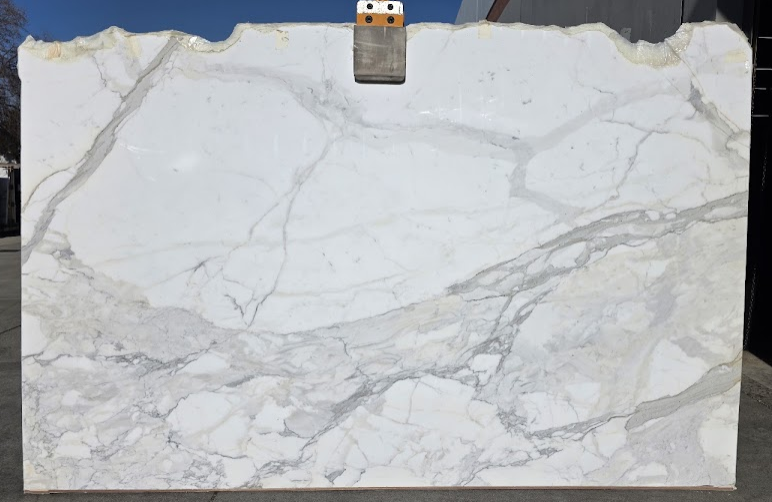 Lot#: 222578 / Size: 79" x 121" / Finish: Polished