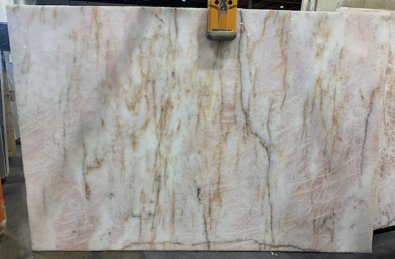 Lot#: 220371 / Size: 74" x 107" / Finish: Polished