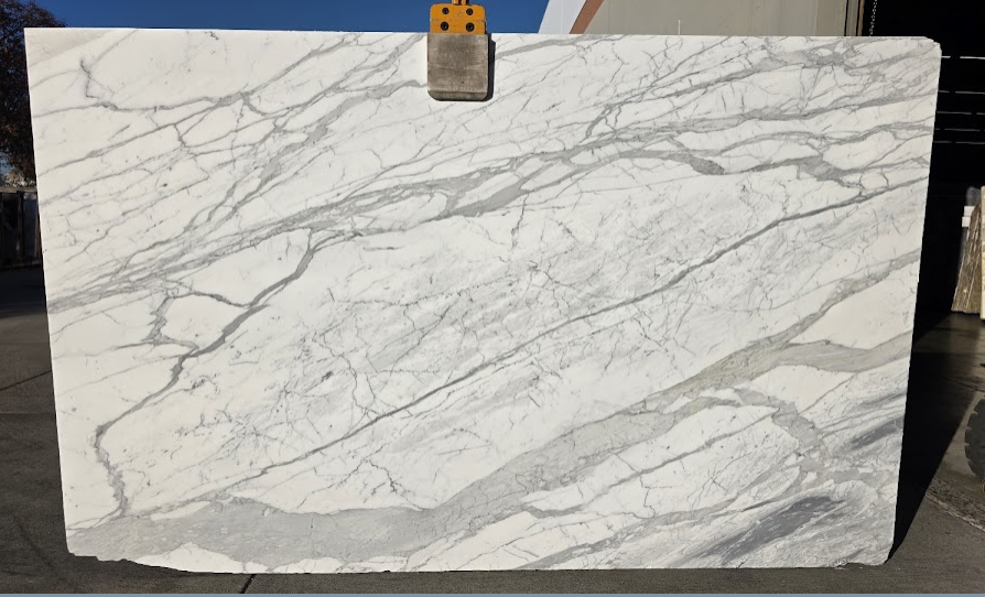 Lot#: 230092 / Size: 79" x 125" / Finish: Honed