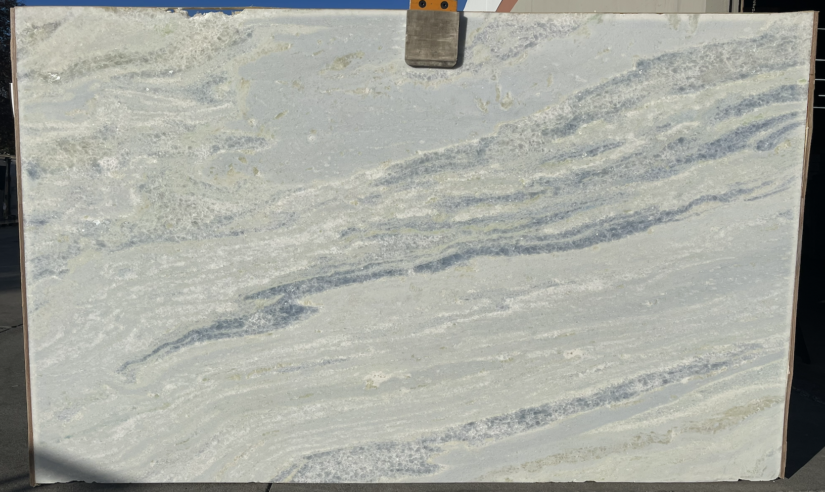 Lot#: 229880 / Size: 77" x 127" / Finish: Polished