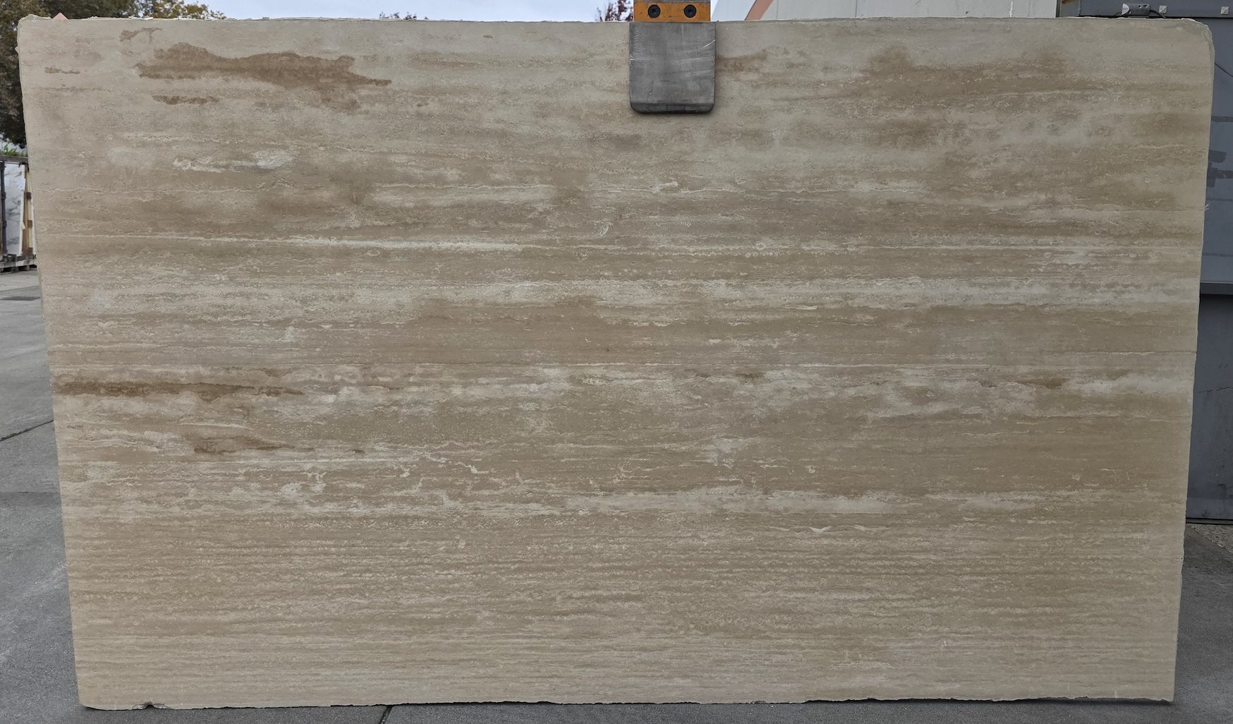 Lot# 232635 / Size: 71" x 117" / Finish: Honed/Flamed