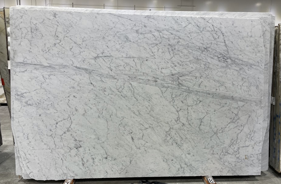 Lot#: 229201 / Size: 75" x 116" / Finish: Honed