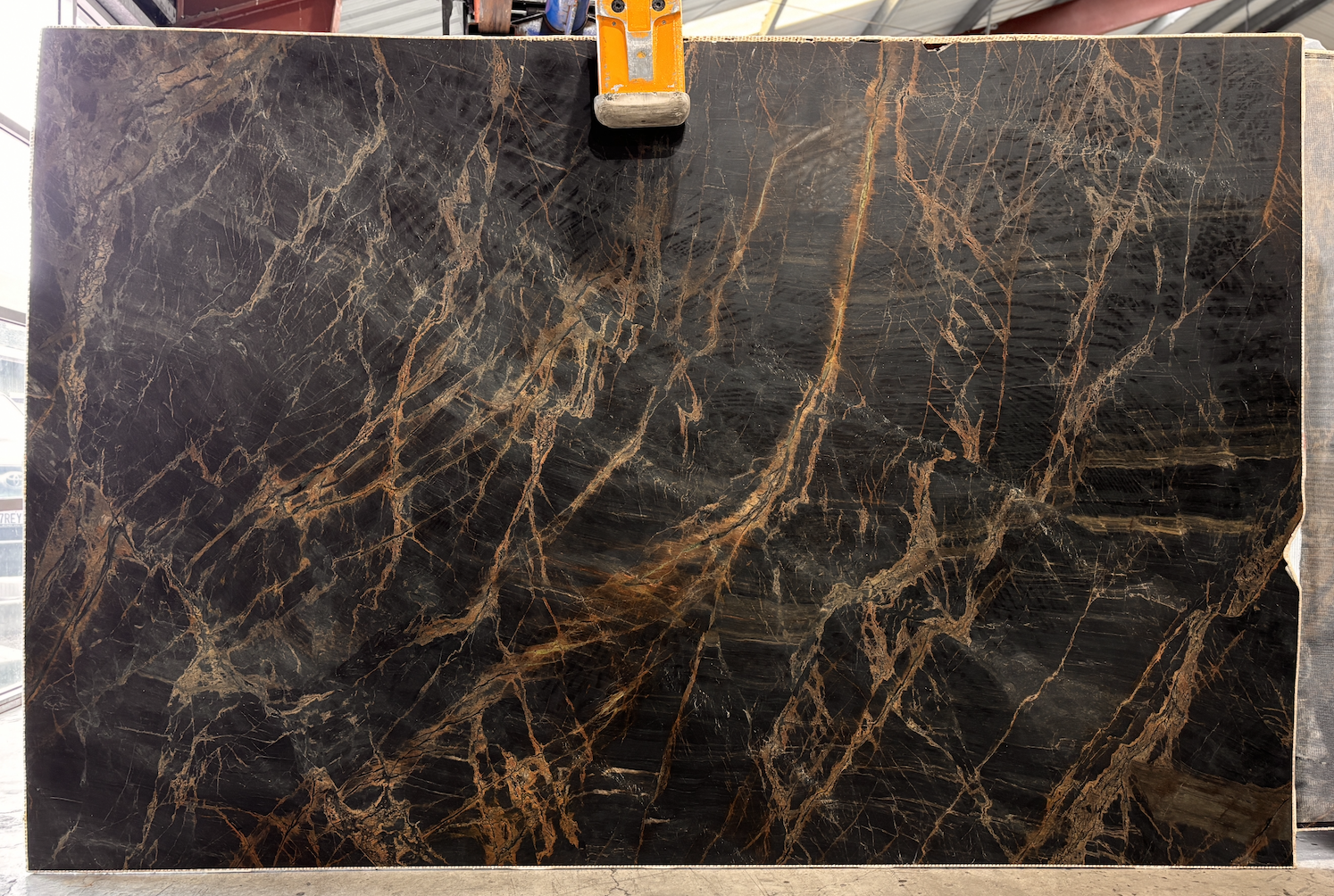 Lot# 230952 / Size: 75" x 116"  / Finish: Bush Hammered