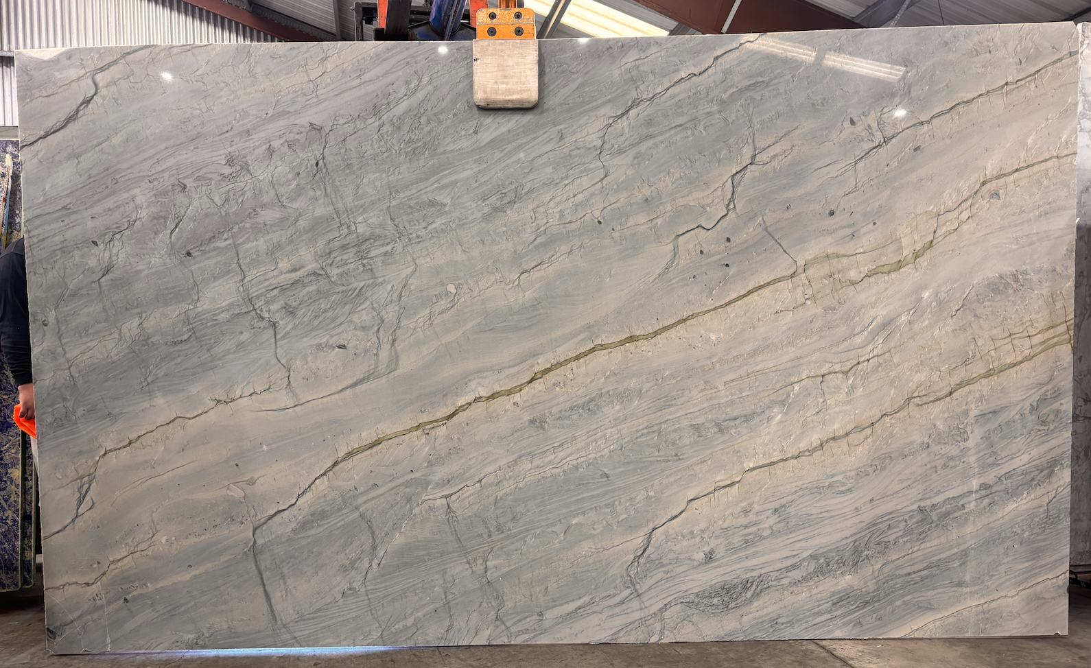 Lot#: 230932 / Size: 80" x 135" / Finish: Polished