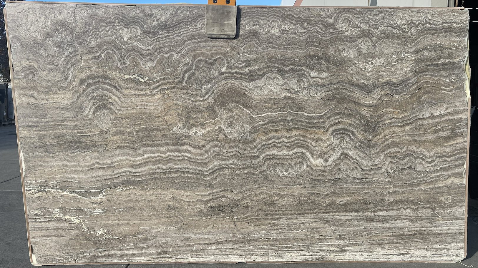 Lot#: 229861 / Size: 72" x 126" / Finish: Honed