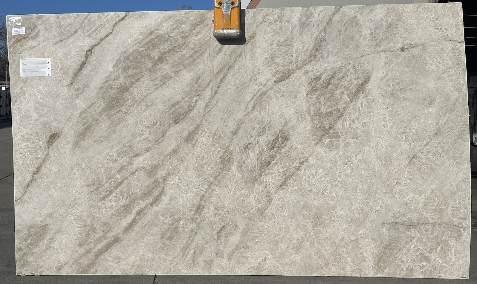 Lot# 230422 / Size: 79" x 133" / Finish: Polished