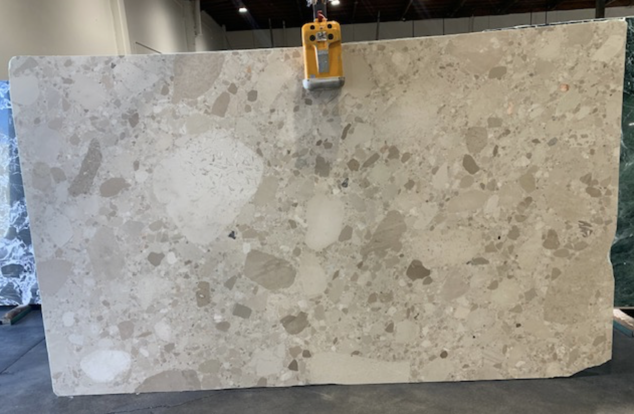 Lot#: 231312 / Size: 73" x 125" / Finish: Honed