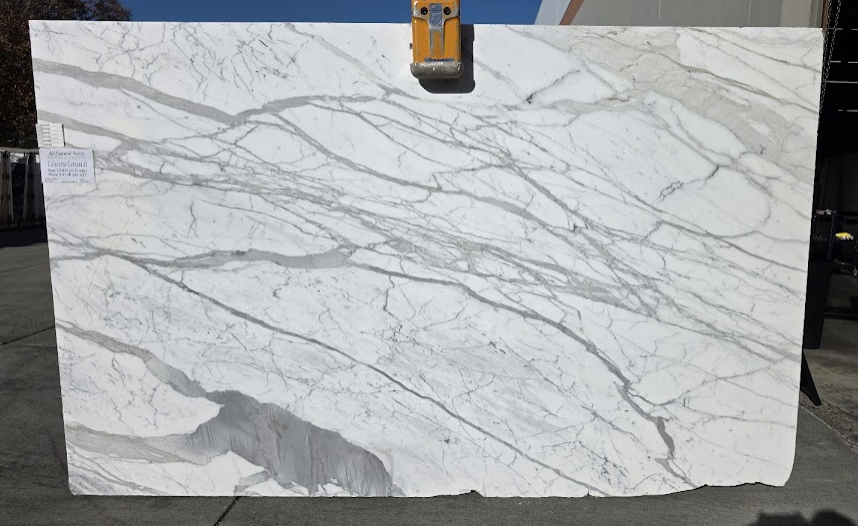 Lot#: 230095 / Size: 79" x 125" / Finish: Honed