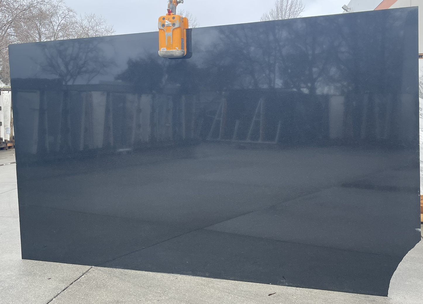 Lot#: 222712 / Size: 79" x 129" / Finish: Honed