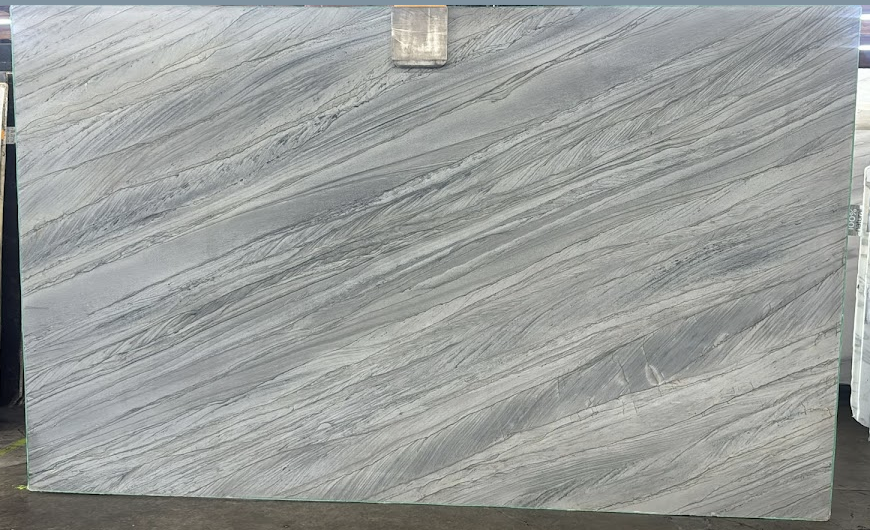 Lot#: 2278112 / Size: 77" x 128" / Finish: Honed