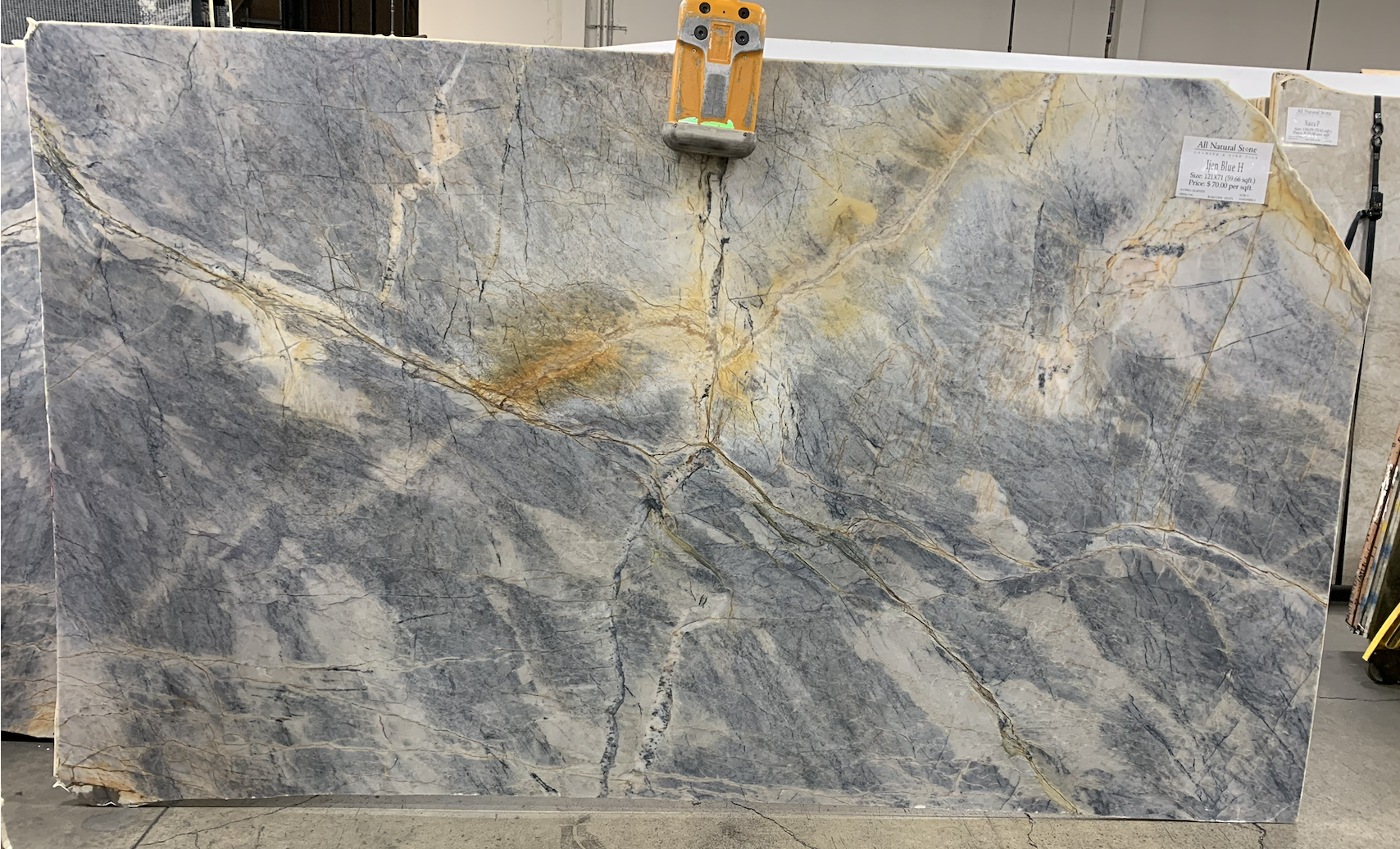 Lot#: 231571 / Size: 71" x 121" / Finish: Honed