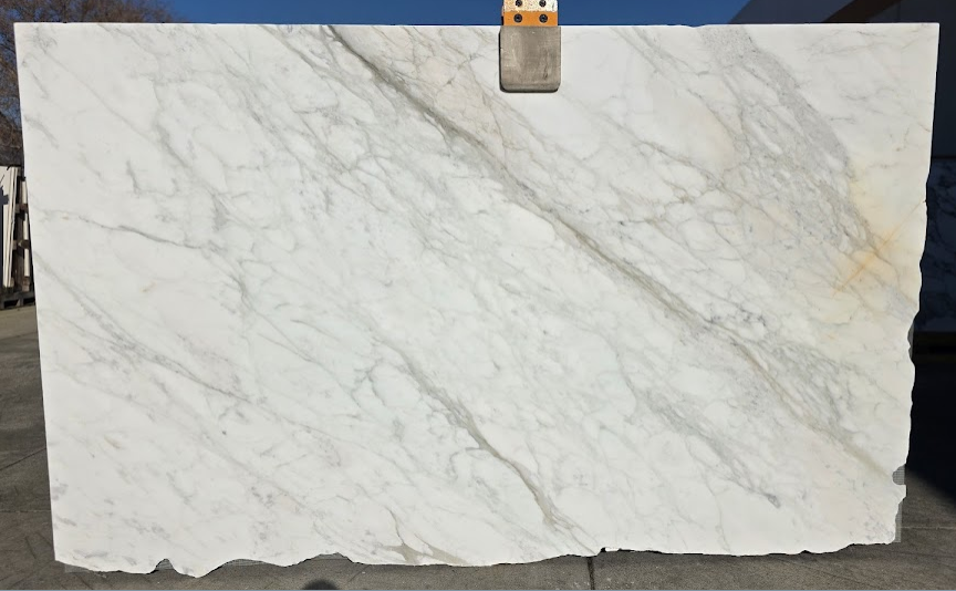 Lot#: 230301 / Size: 78" x 127" / Finish: Honed