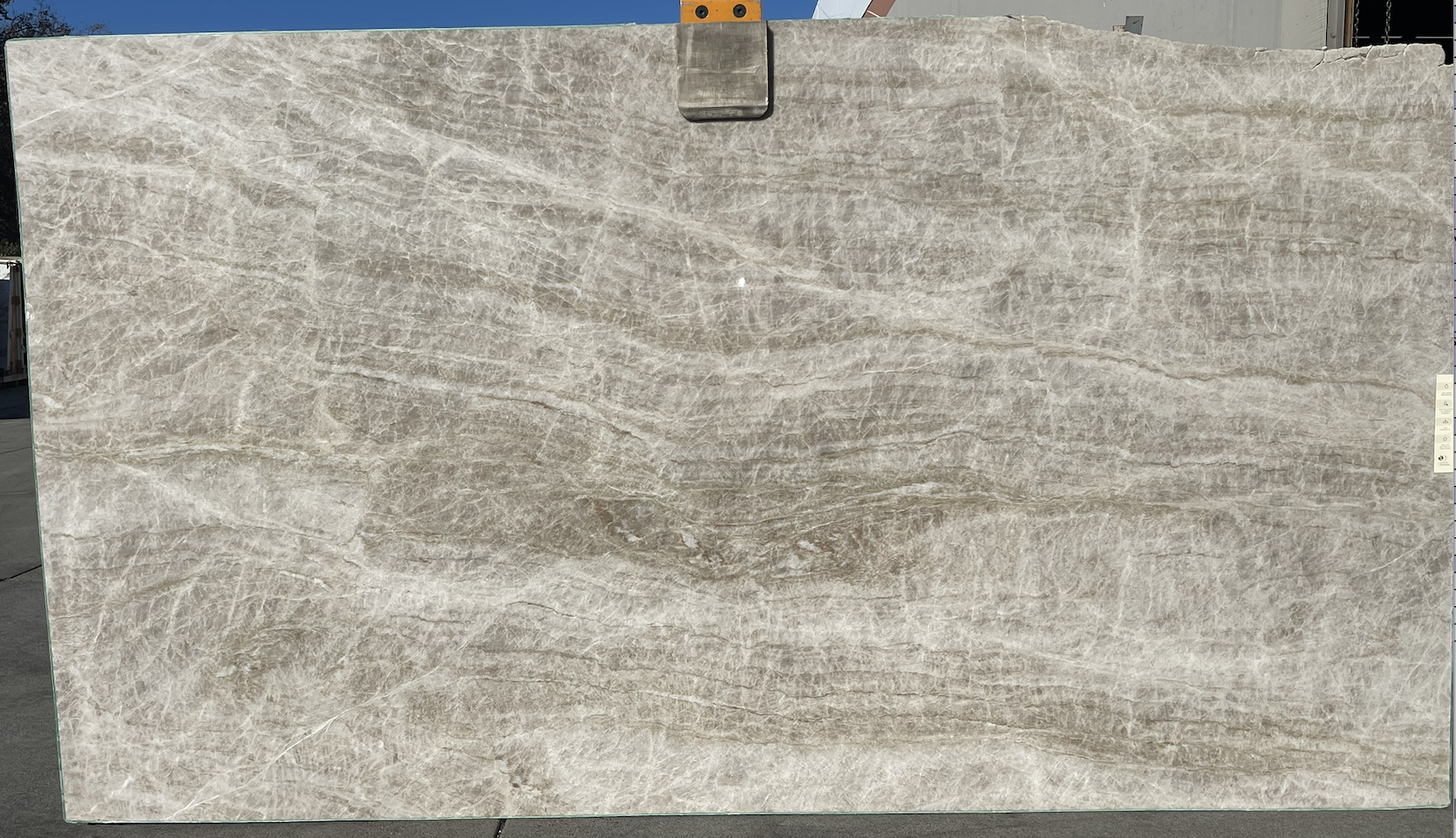 Lot# 230392 / Size: 74" x 134" / Finish: Polished