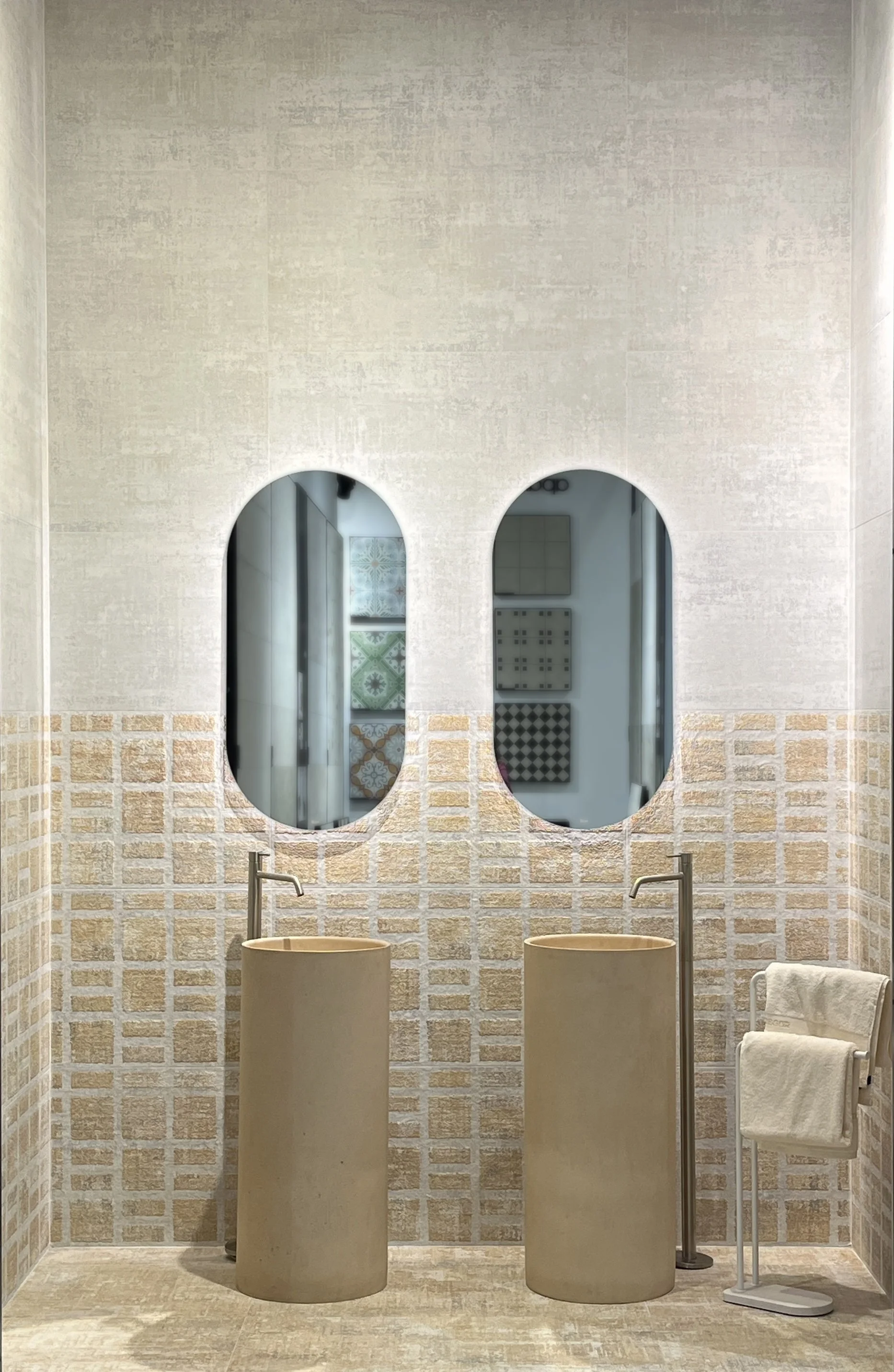 APARICI_BANO_MILANO OCRE_OCRE FRAME.jpg