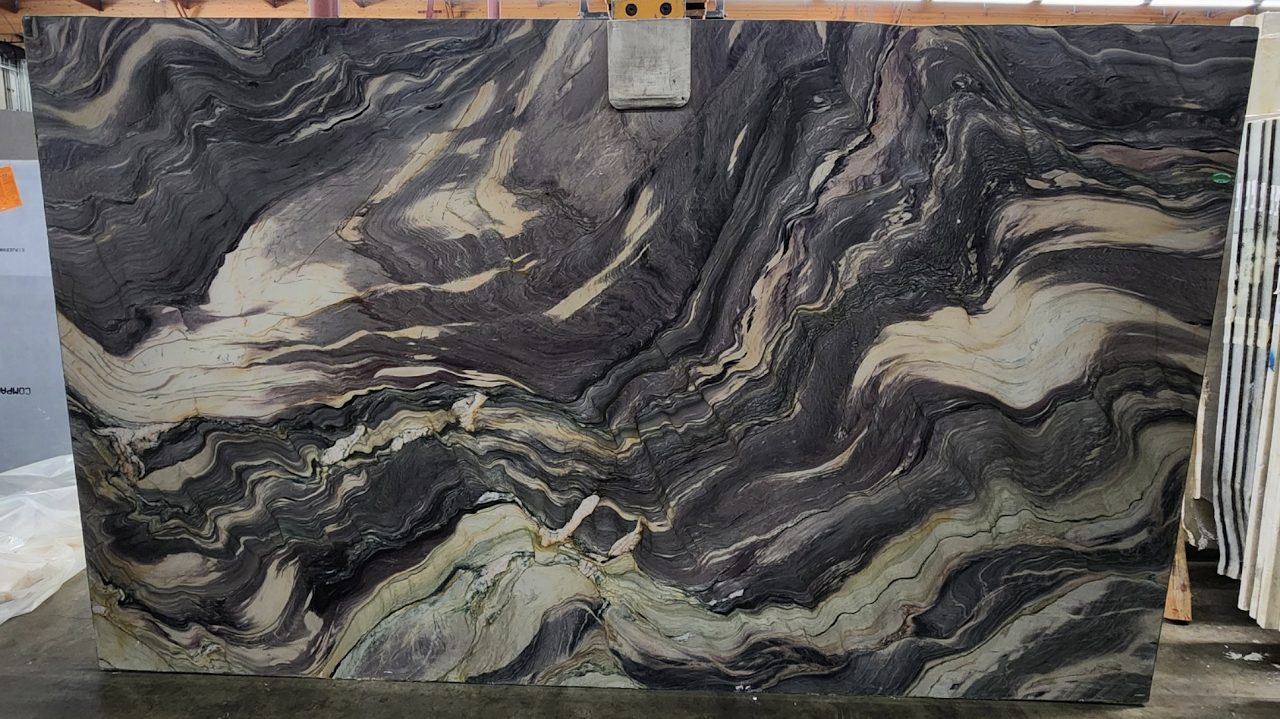 Lot#: 219401 / Size: 75" x 127" / Finish: Polished