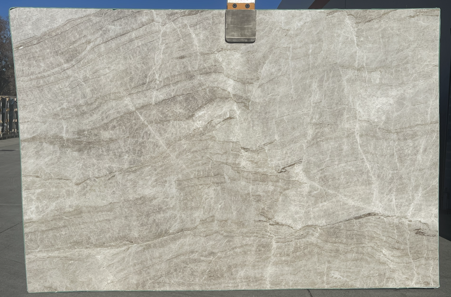 Lot# 229662 / Size: 79" x 118" x 3cm / Finish: Honed