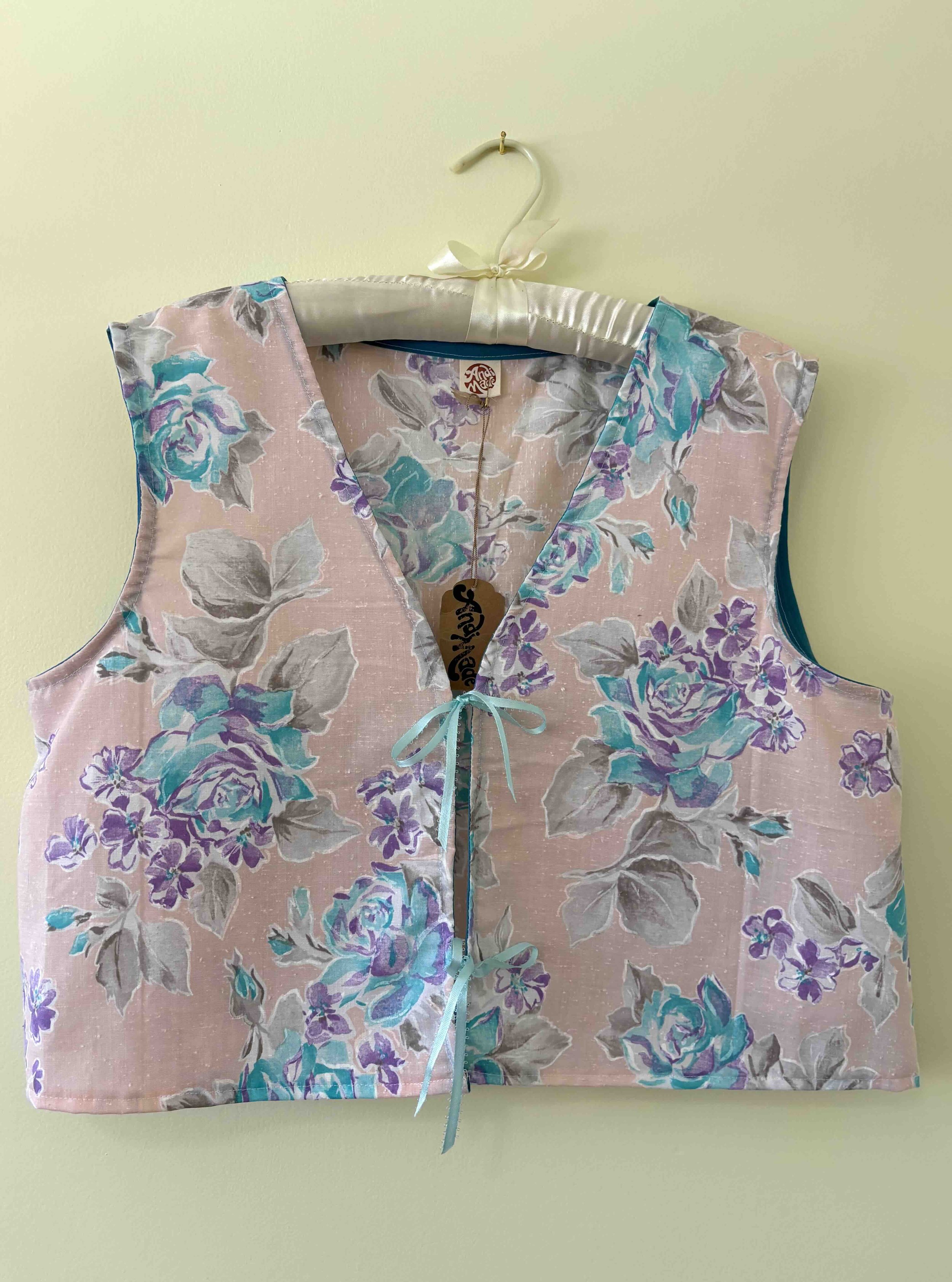 Pink Floral w Blue Ribbons Vest / Small