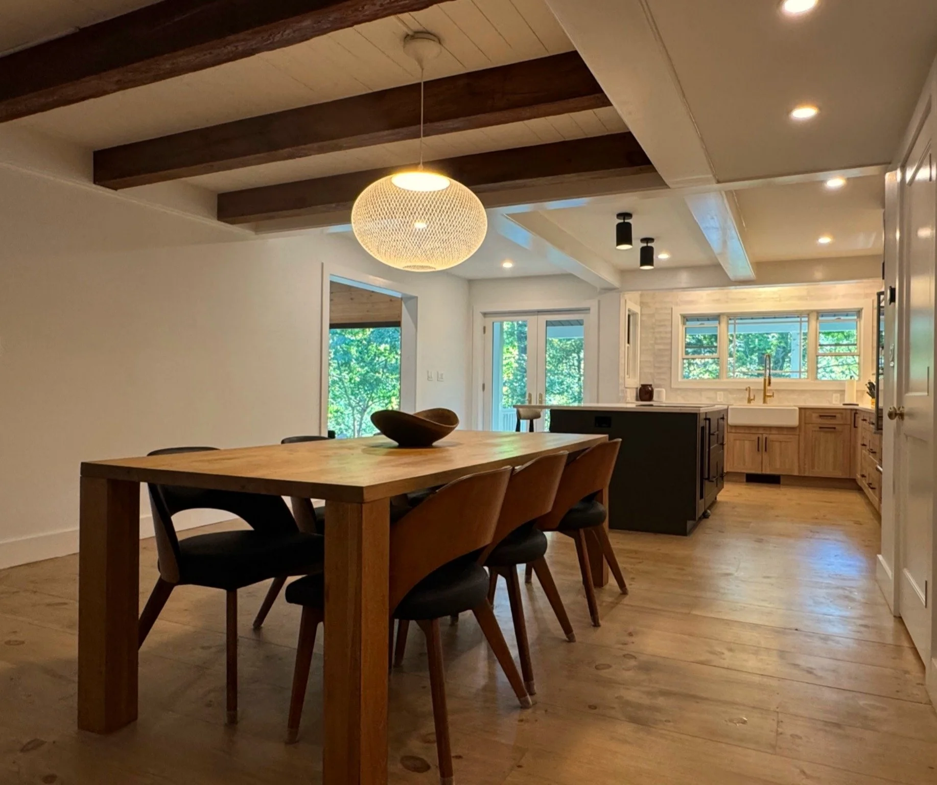 Bearsville-Bungalow-Bearsville-NY-Dining-Room-2-Amy-Moses-Architecture.JPG