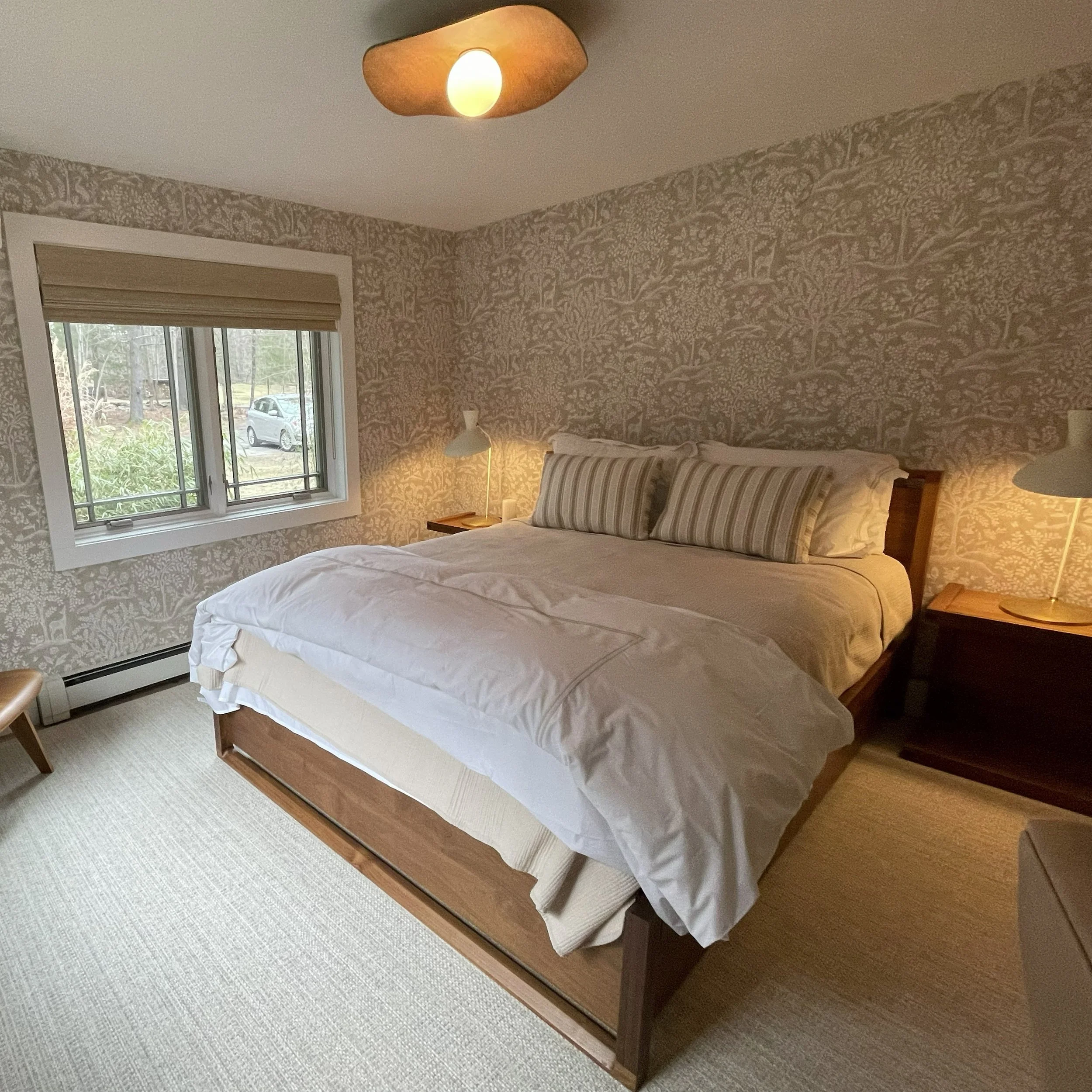Bearsville-Bungalow-Bearsville-NY-Guest-Bedoom-3-Amy-Moses-Architecture.jpg