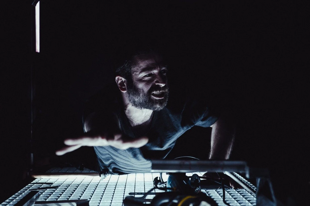 En rouge vers Ubu.jpeg