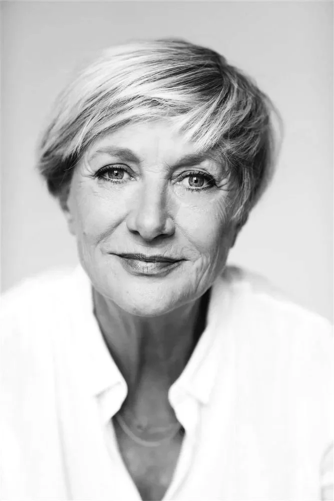 Portrait en noir et blanc d'Anne Loiret