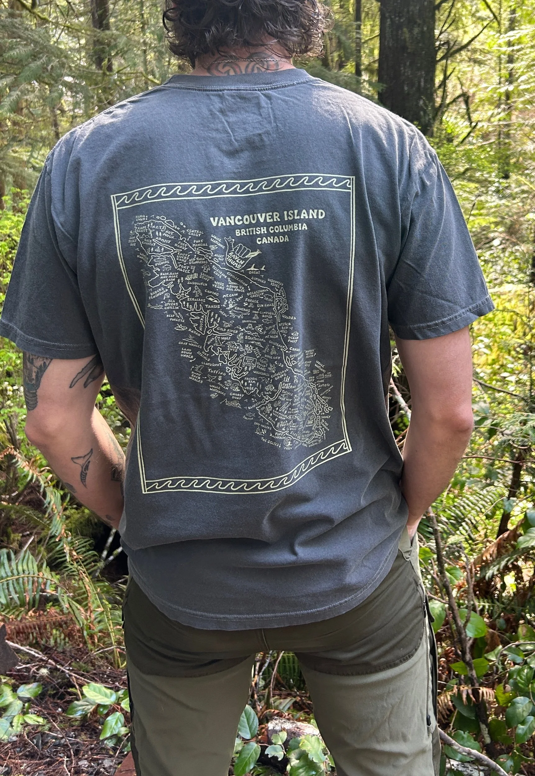 Vancouver Island - Unisex Tee - Pepper