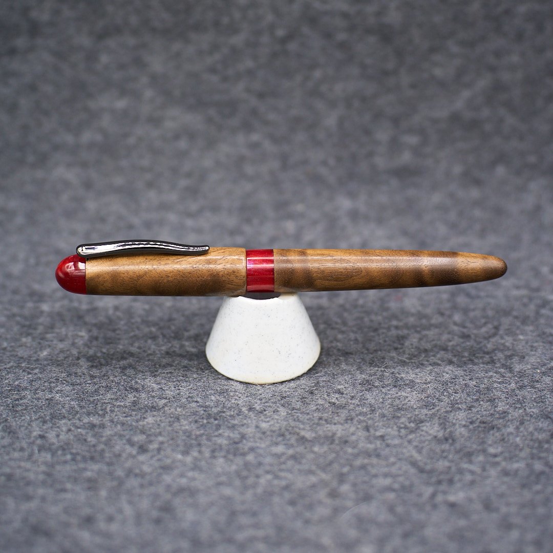 Walnut-Triangulum-1.jpg