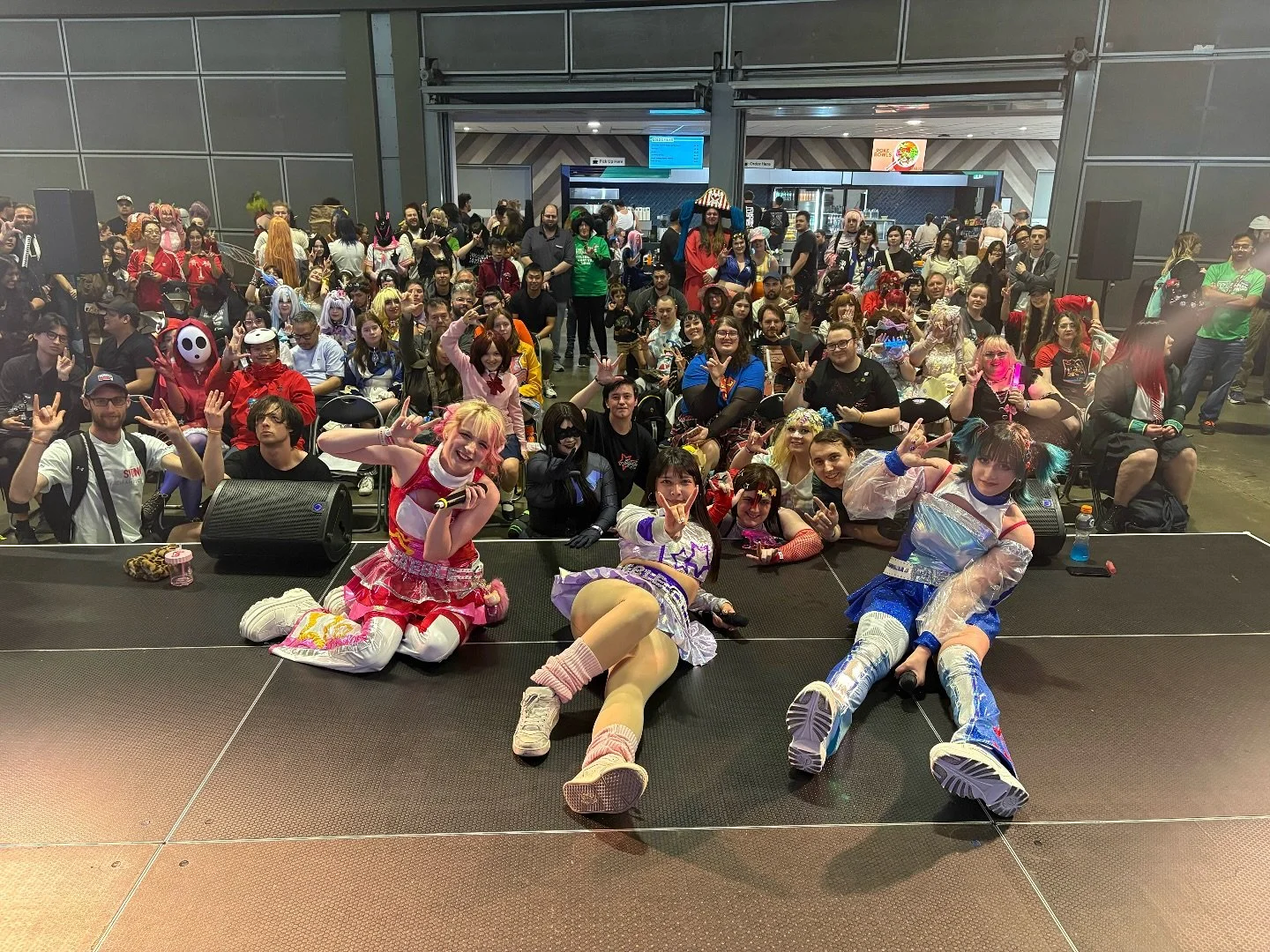 THANK YOU OZCOMICCON SYDNEY 🫶🏻

Your energy was amazing! Thank you for having Faeble 🩷💜💙 

#kaigai #kaigaiidol #overseasidol #jidol
