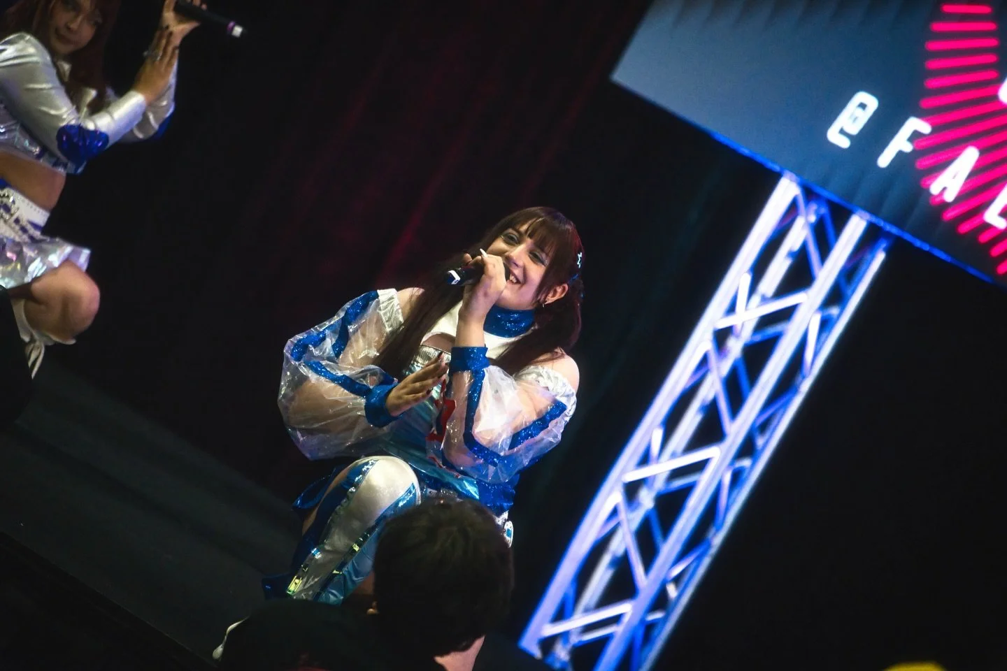 Christmas Eve is approaching! What are you Christmas plans over the holidays? 🎄

P: @seraphsmedia 

#kaigaiidol #overseasidol #jpop #jpopidol #kaigai