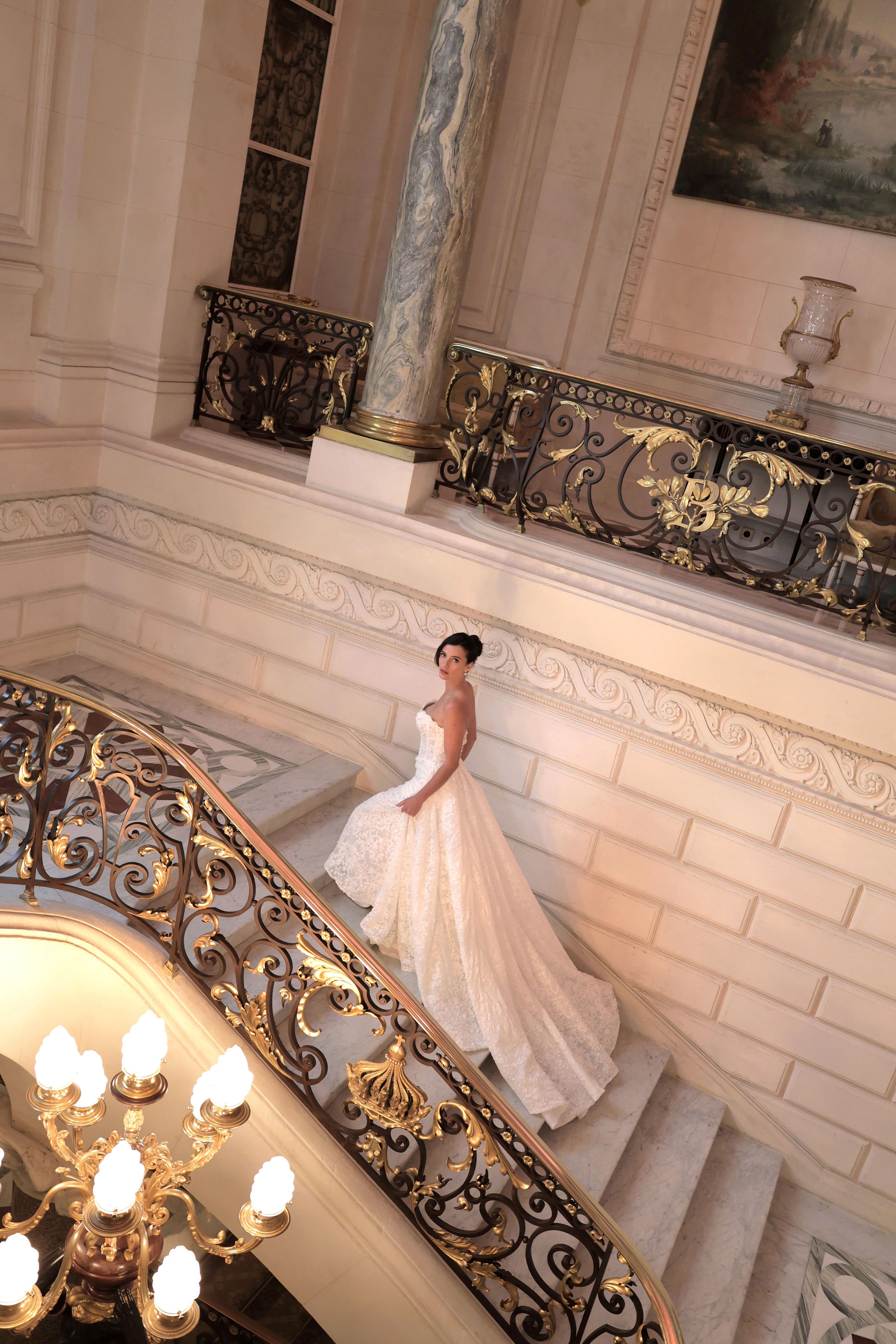 how to choose the right wedding dress