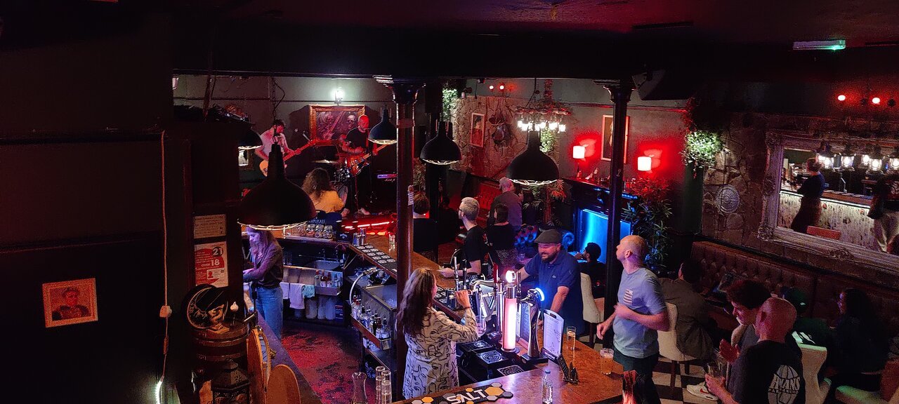 live performance at the macbeth, hoxton