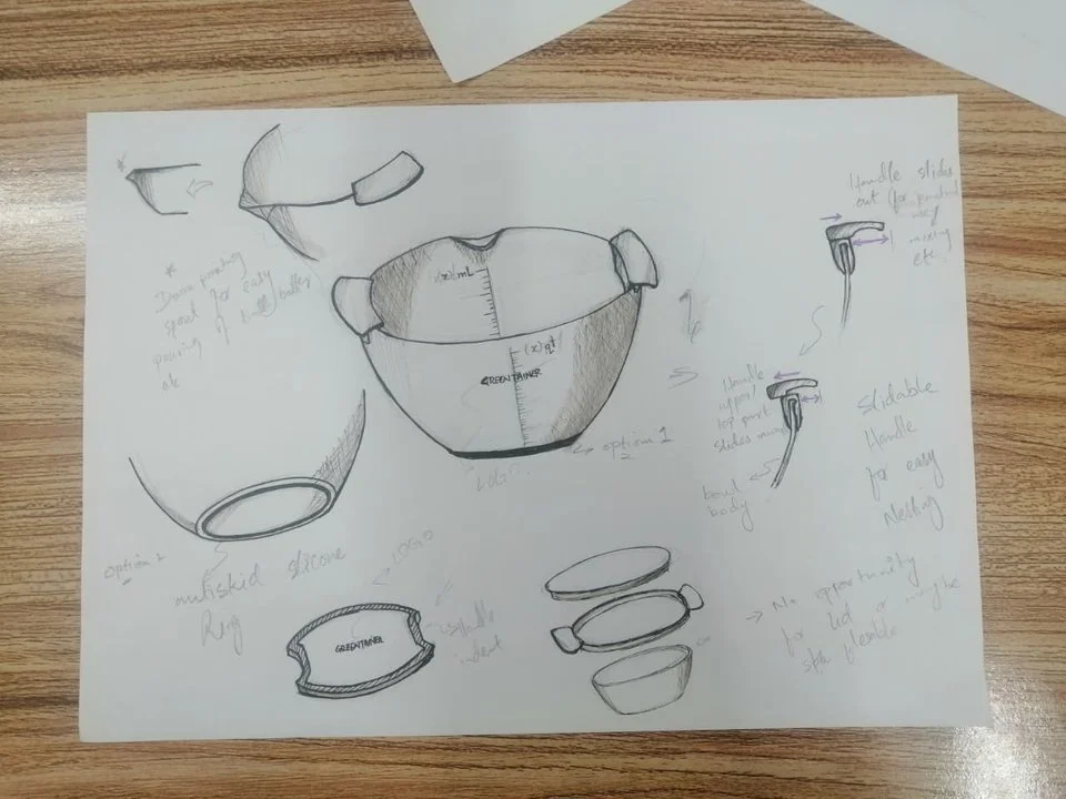 Sketches of a musical kid's disco, including a large bowl-shaped device with adjustable parts, a speaker, and small components, with annotations for assembly and functionality.